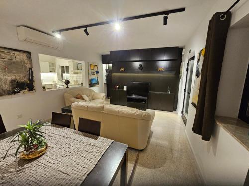 3 Bedroom Apt In Prime Location 5M Away From Beach — 4-Star Luxury Hotel in Swieqi, Malta