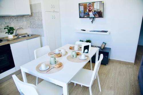 Casa Amare Aeroporto Fiumicino — 4-Star Luxury Hotel in Fiumicino-Isola Sacra, Italy