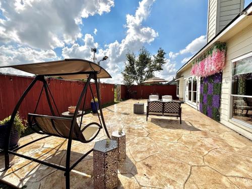 Family Big Backyard Fireplace in Houston, United States