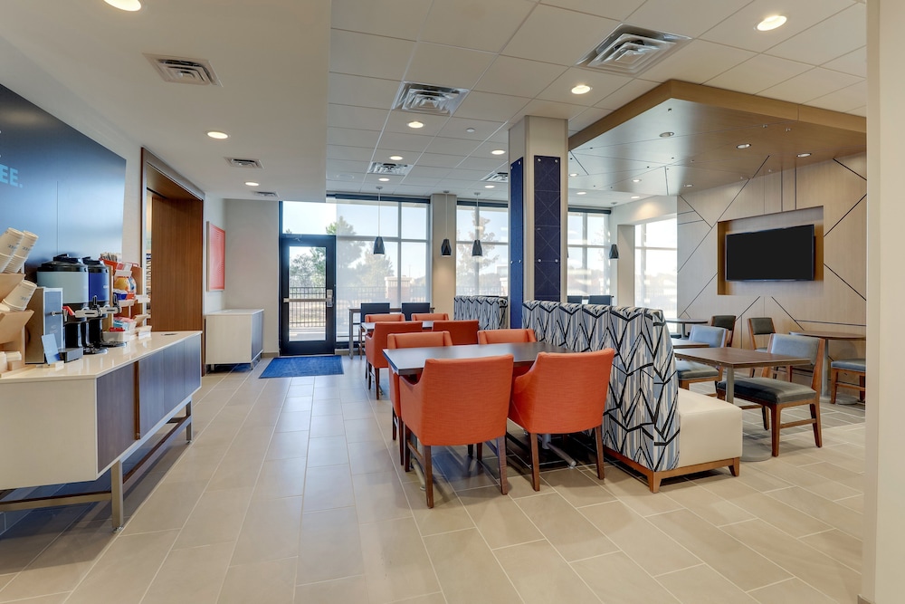 Holiday Inn Express Holly Springs Raleigh Area by IHG - photo 39