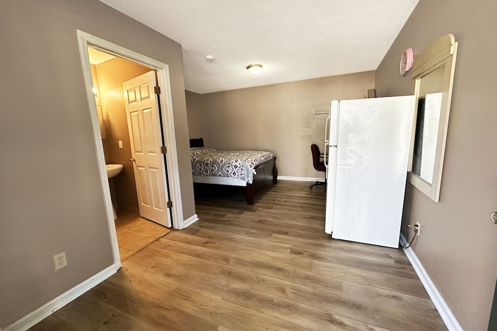 Sparta Seven Motel By OYO near Milledgeville - photo 24
