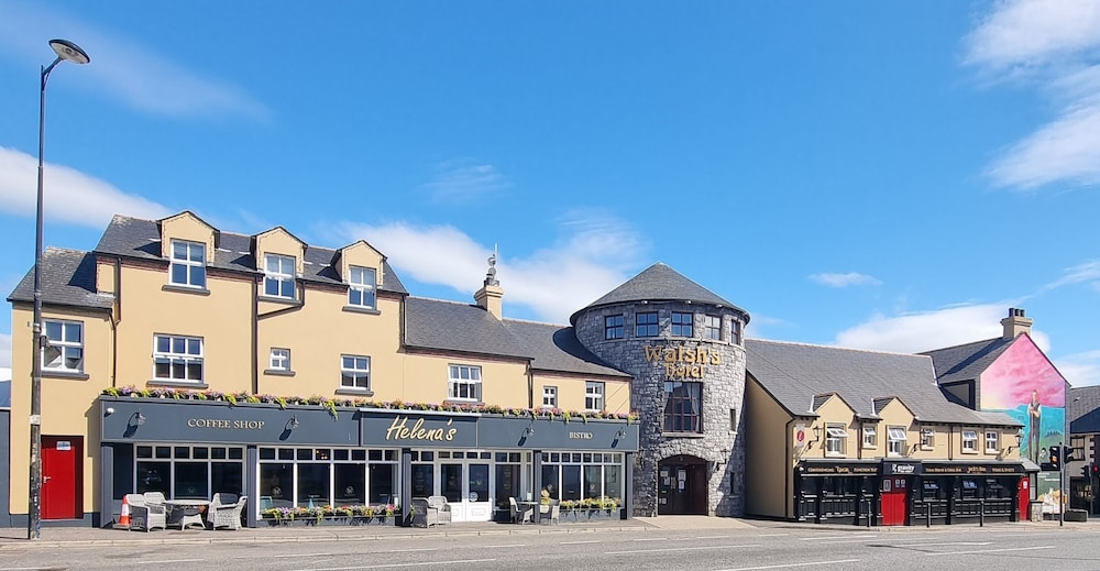 Walsh's Hotel — hotel in Maghera
