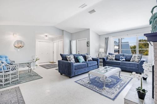 Gorgeous Pool Home in Lake Murex Sanibel — 4-Star Luxury Hotel in Sanibel, United States