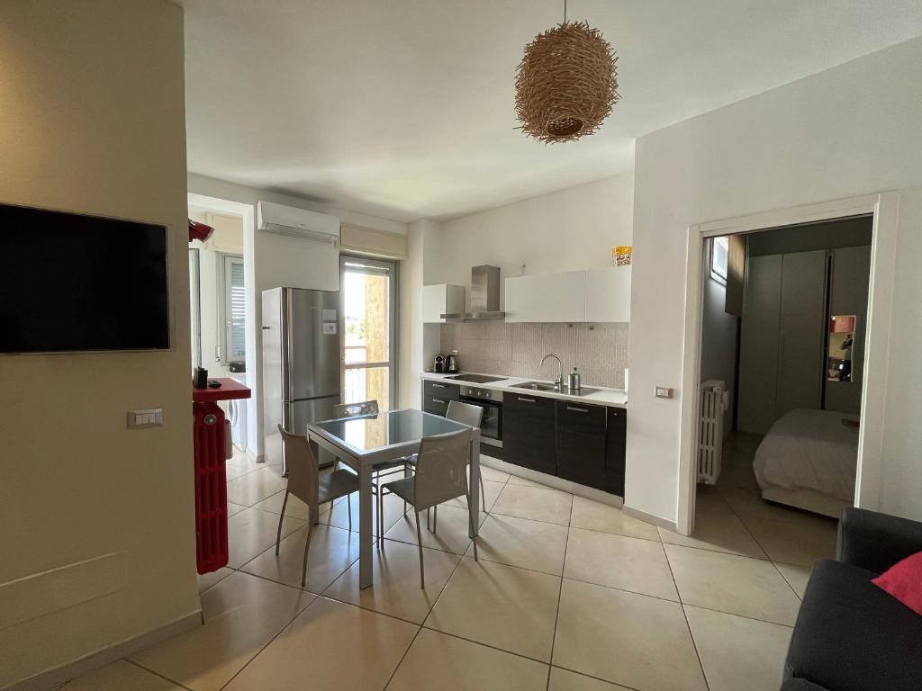 Bilocale in Centro 10km da Malpensa — 4-Star Luxury Hotel in Gallarate, Italy