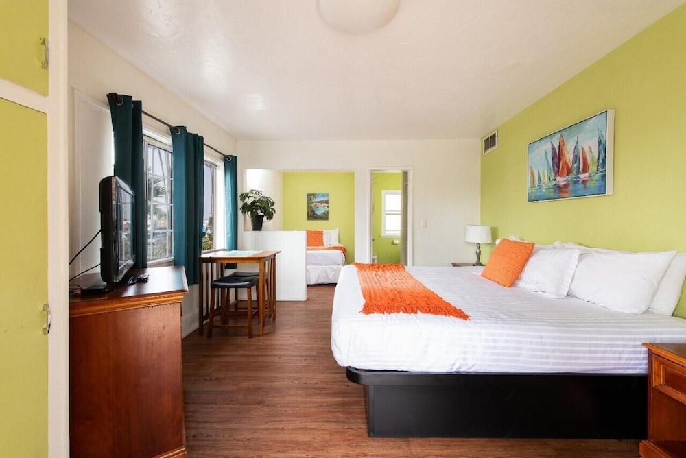 Patriots Boutique Motel - carbon neutral hotel in San Clemente