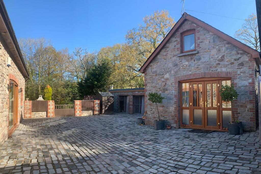Cwtch Bach Garnant — hotel in Ammanford