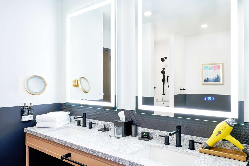 Hyatt Centric Downtown Denver - photo 10