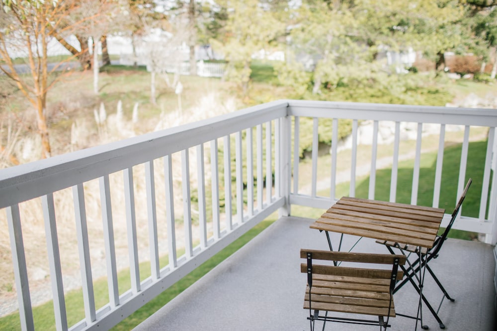 Friday Harbor Suites - photo 29