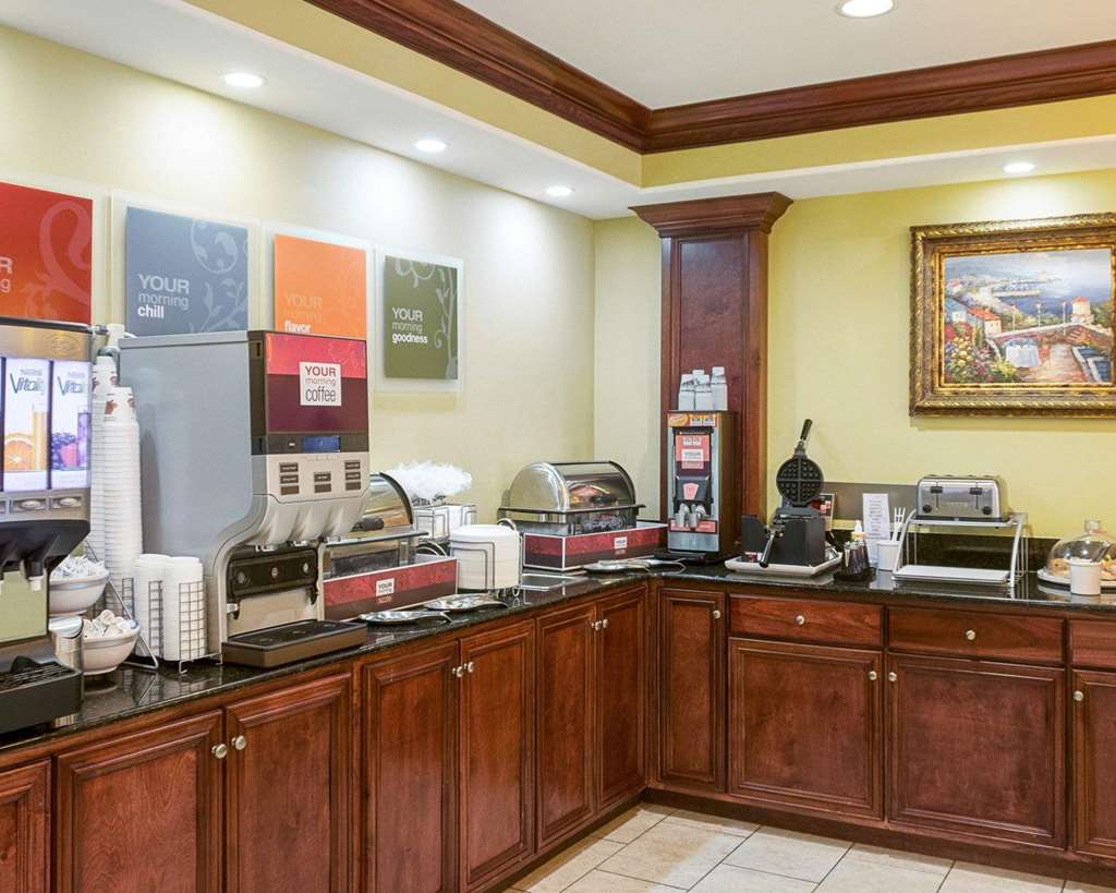 Comfort Suites Harvey New Orleans West - photo 27