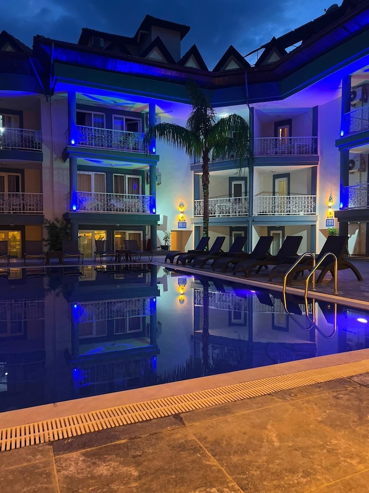 Ege Apart Hotel — Marmaris