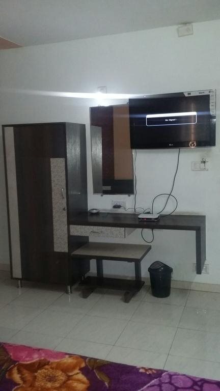 Hotel Jay Balaji — Ahmedabad — photo 2