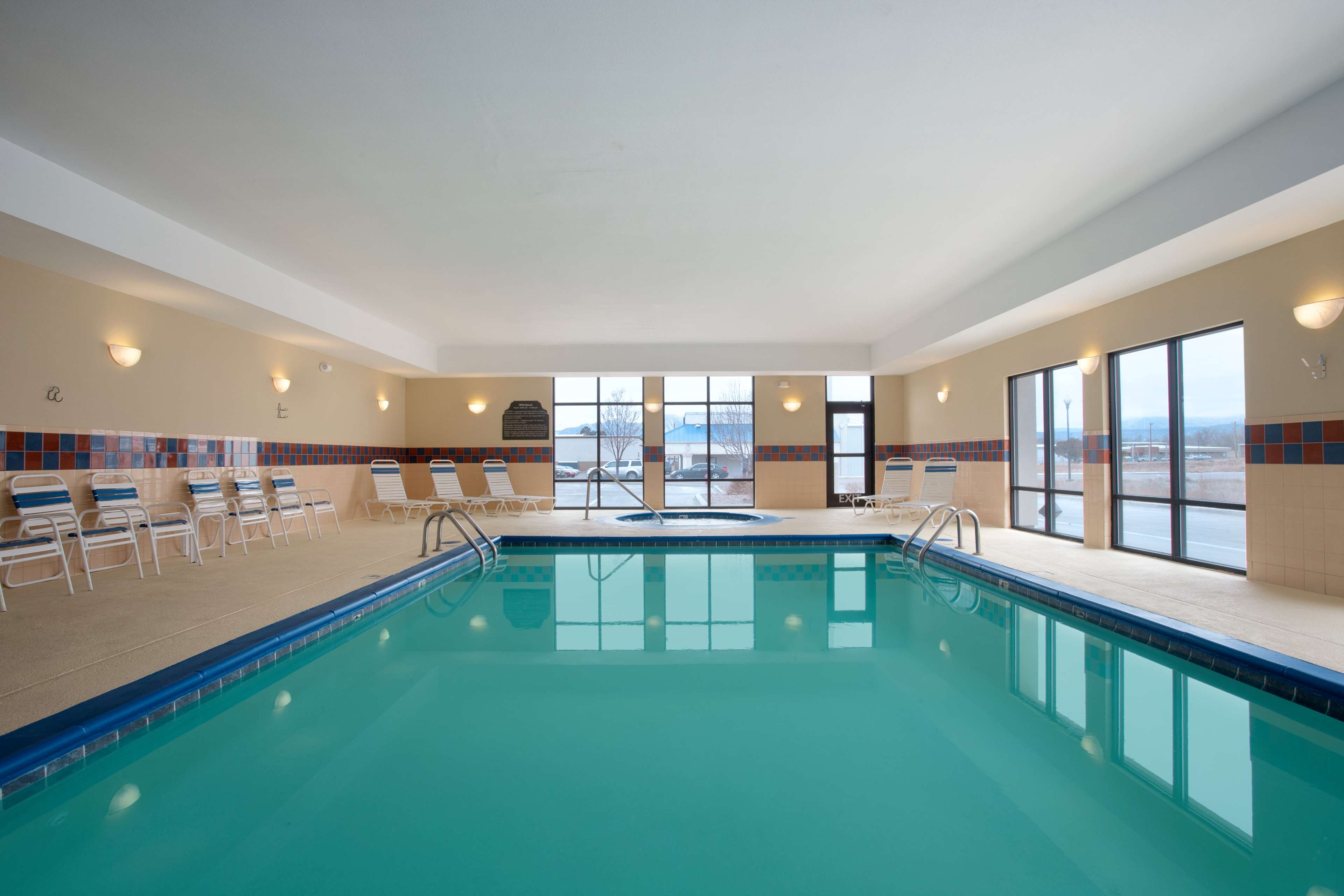 Hampton Inn Canon City - photo 8