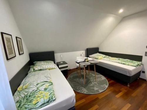 Messezimmer Hannover — 4-Star Luxury Hotel in Hannover, Germany