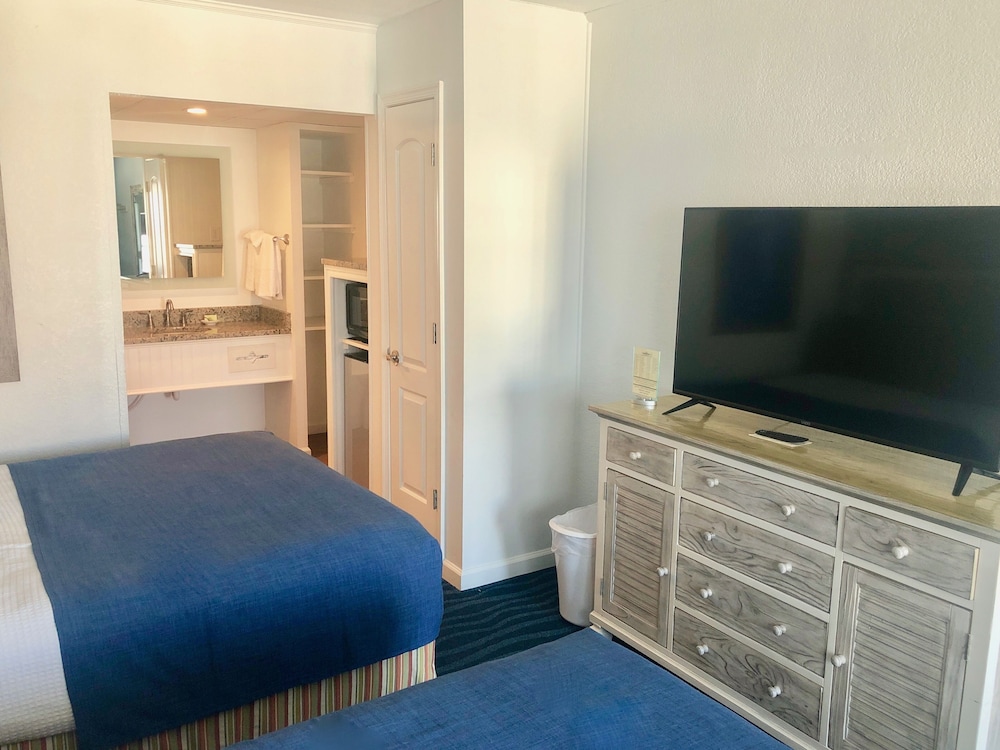 Beach View Hotel - photo 18