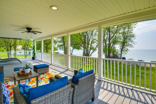 Charming Waterfront Retreat On Lake Ontario — Sackets Harbor
