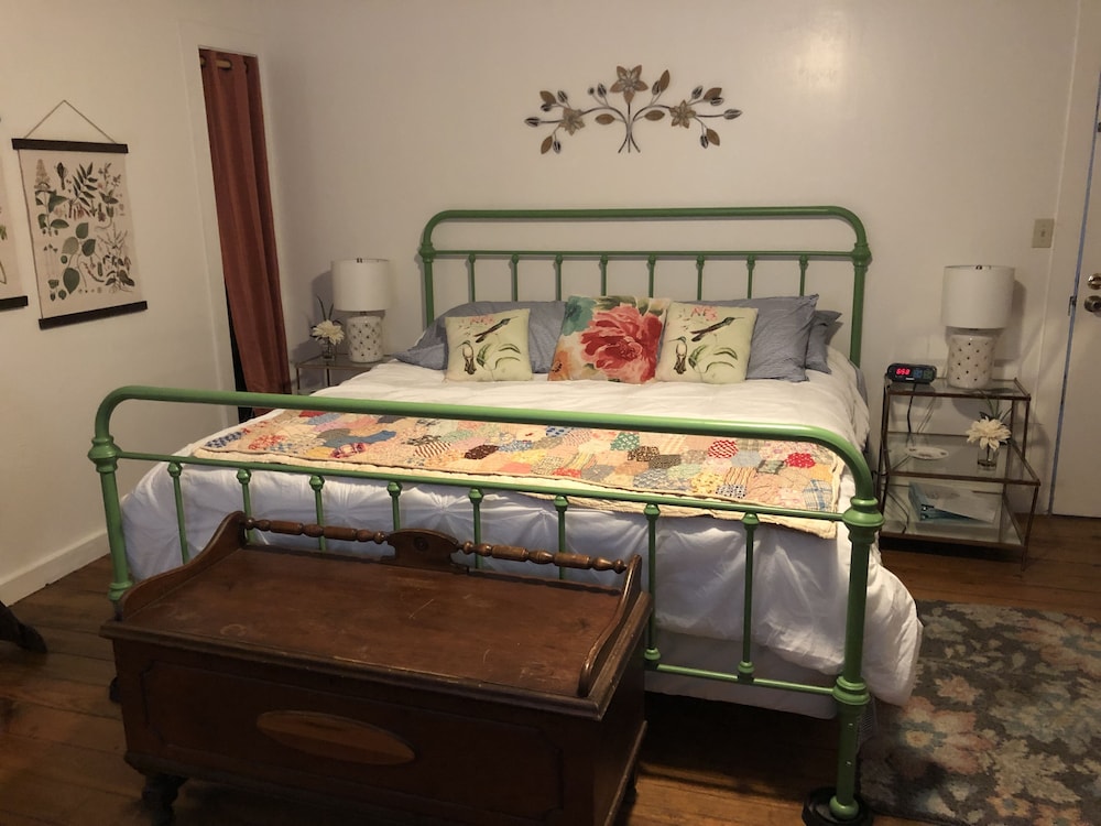 Fort Davis Drug Store Hotel - photo 24