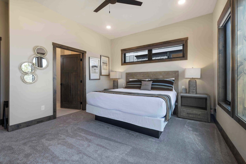 Quarterdeck Resort & Restaurant - photo 113