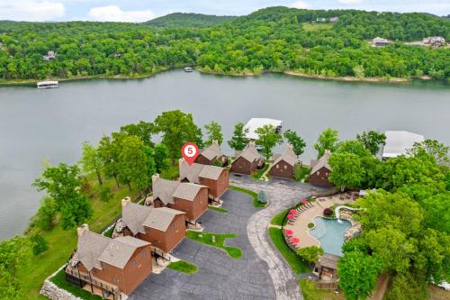 Luxury Lakefront Chalet Resort 2 Pools FREE Amenities Dock Kayaks Waterslide — 4-Star Luxury Hotel in None, United States