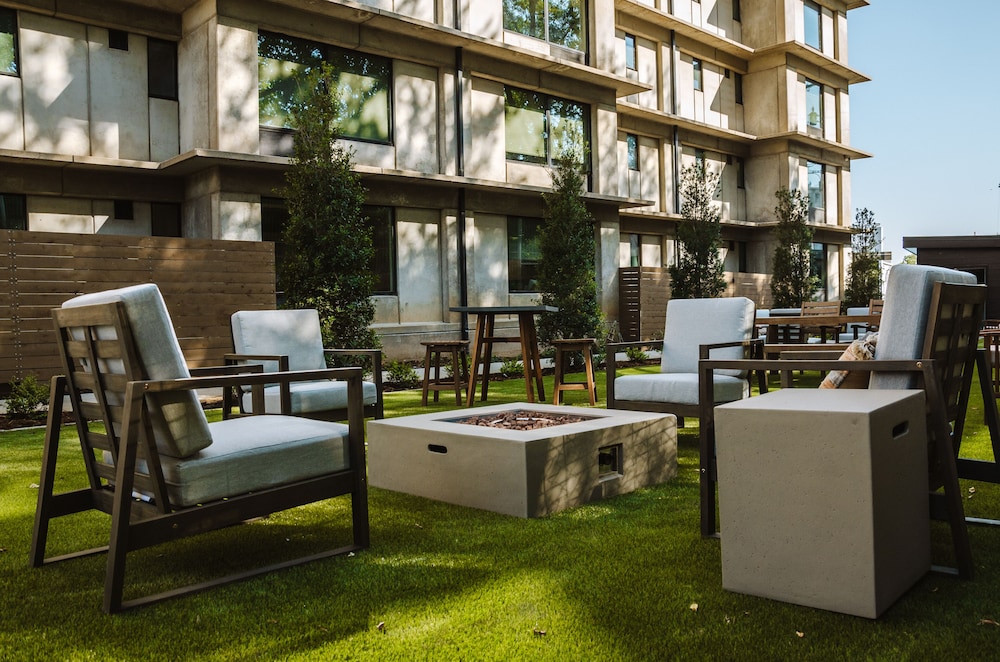 Brut Hotel - photo 71