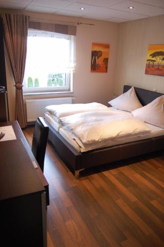 Hotel Neuzeit - last minute hotel in Schwalbach