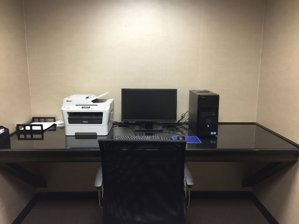Holiday Inn Express Bradford by IHG - photo 13