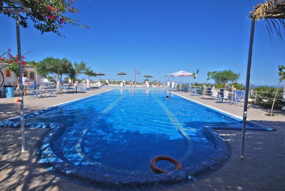 Santorini Camping & Hostel — 4-Star Luxury Hotel in Fira, Greece