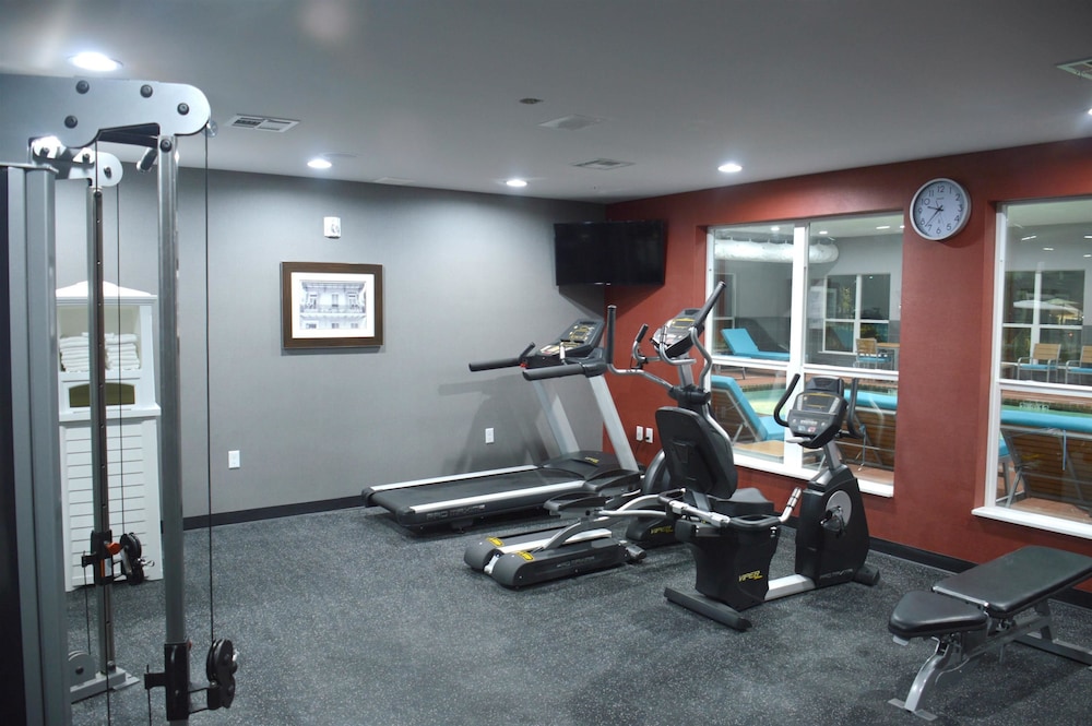 Del Mar Airport Inn & Suites - photo 12
