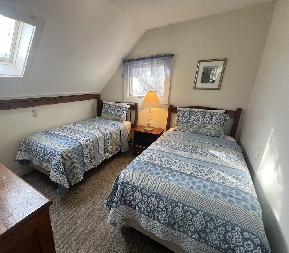Echo Lake Inn - photo 10