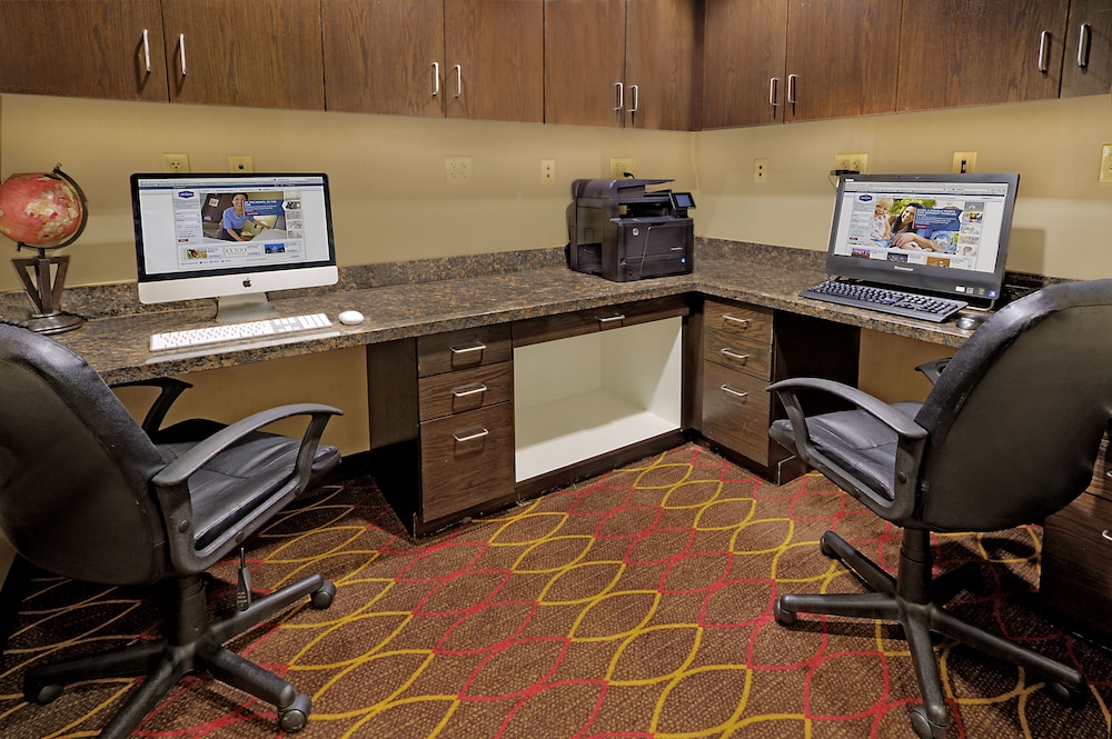 Hampton Inn & Suites Lebanon - photo 53