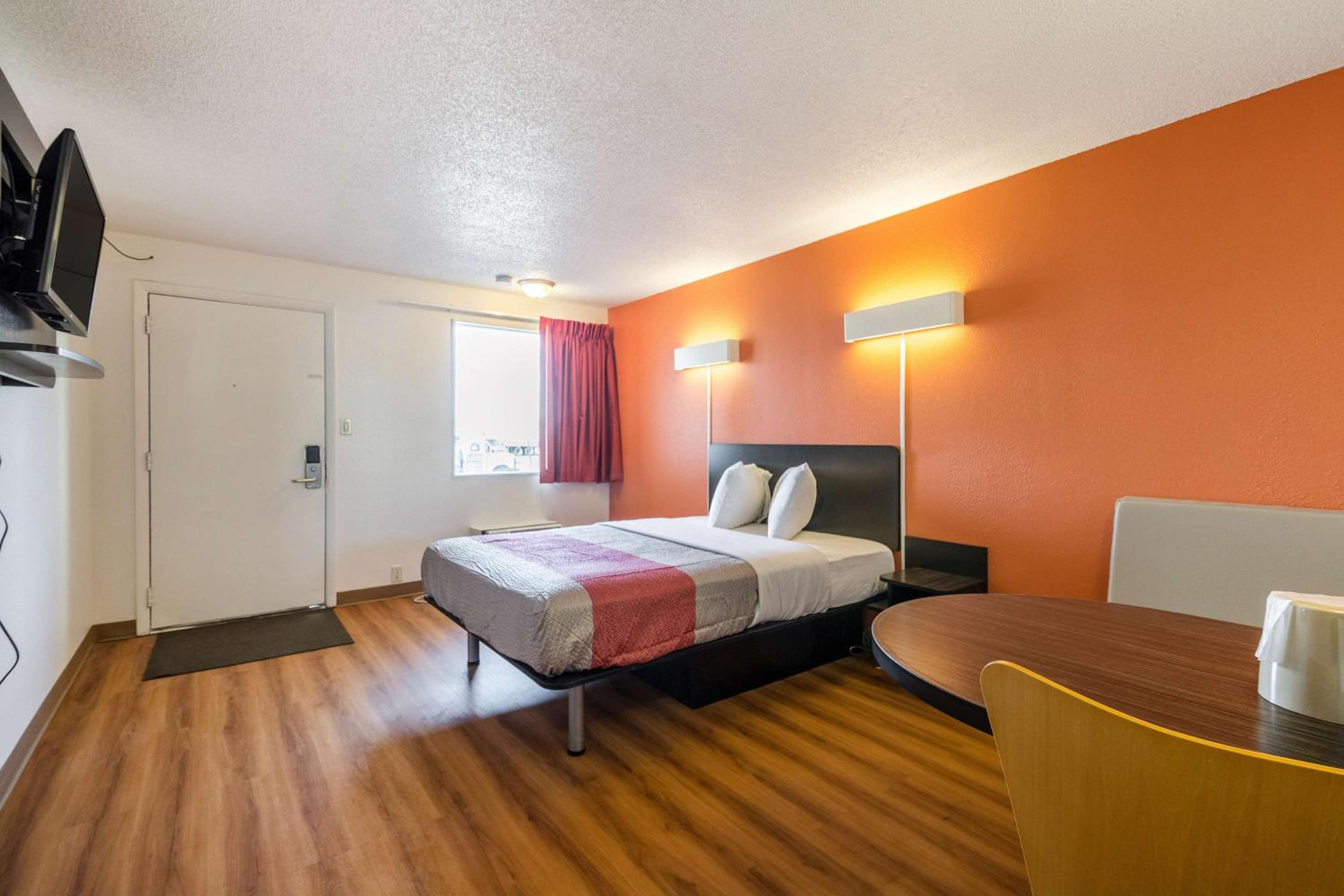 Motel 6 Indianapolis IN South - photo 6