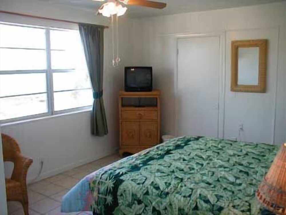 White Sands Inn - photo 3
