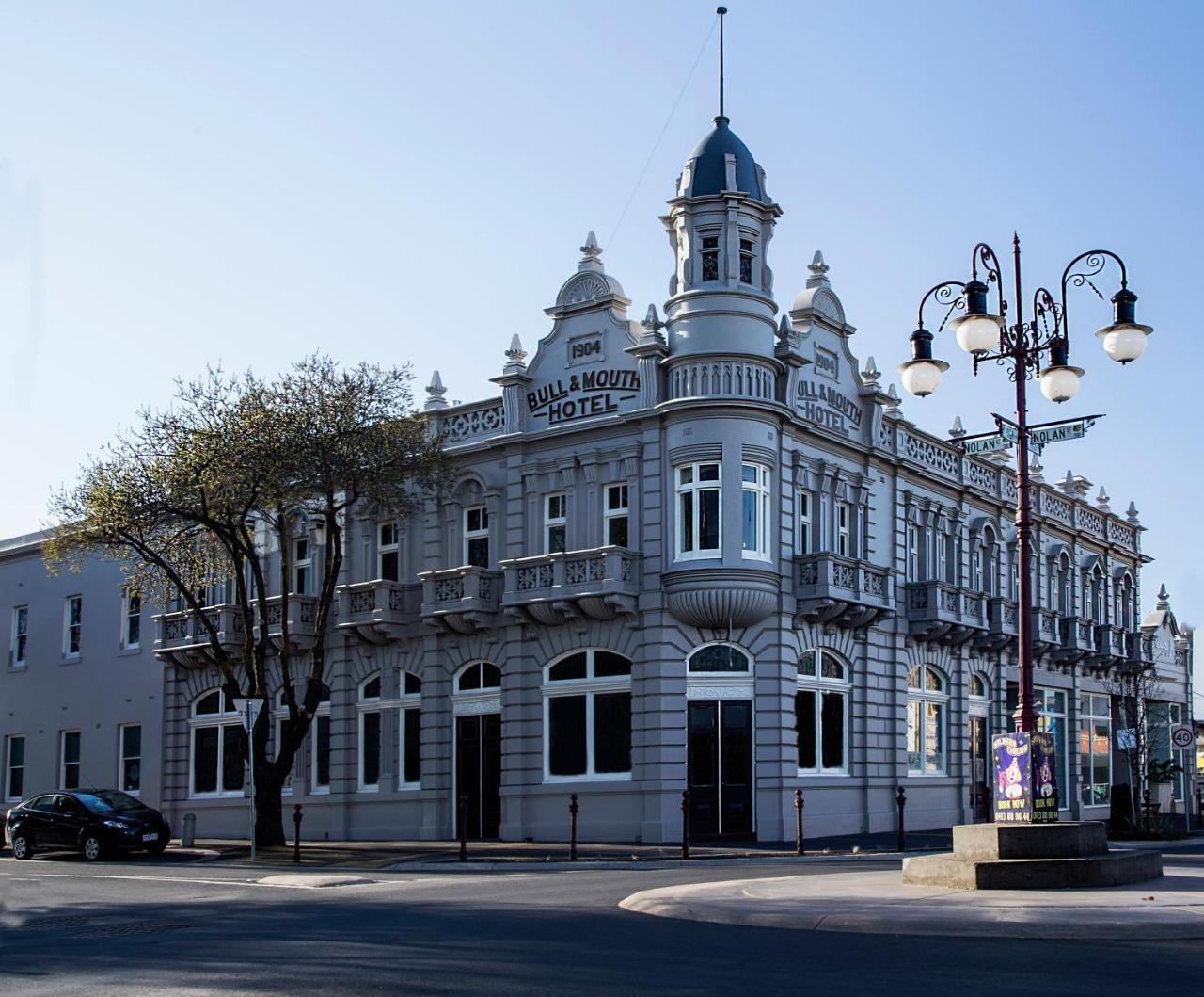 Bull and Mouth Hotel Maryborough Victoria - carbon neutral hotel in Maryborough