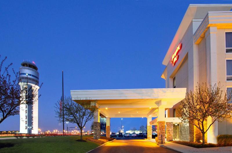 Hampton Inn Columbus Airport - photo 8