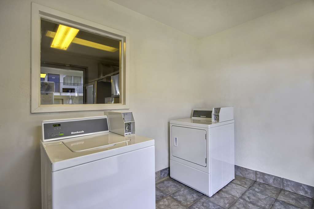 Motel 6 Farmington NM - photo 25