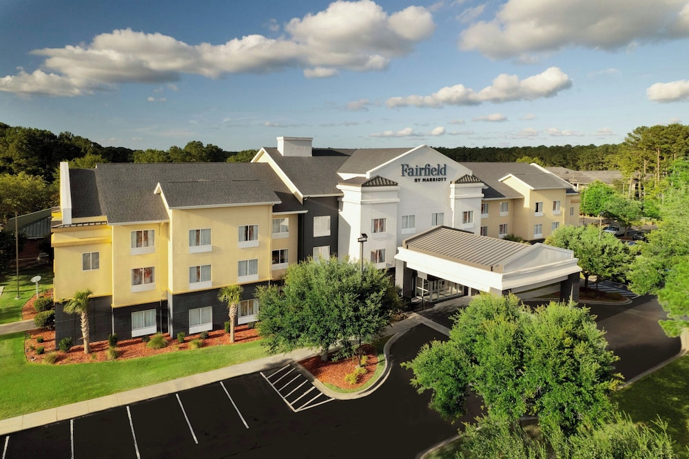 Fairfield Inn & Suites Charleston North University Area in North Charleston, United States