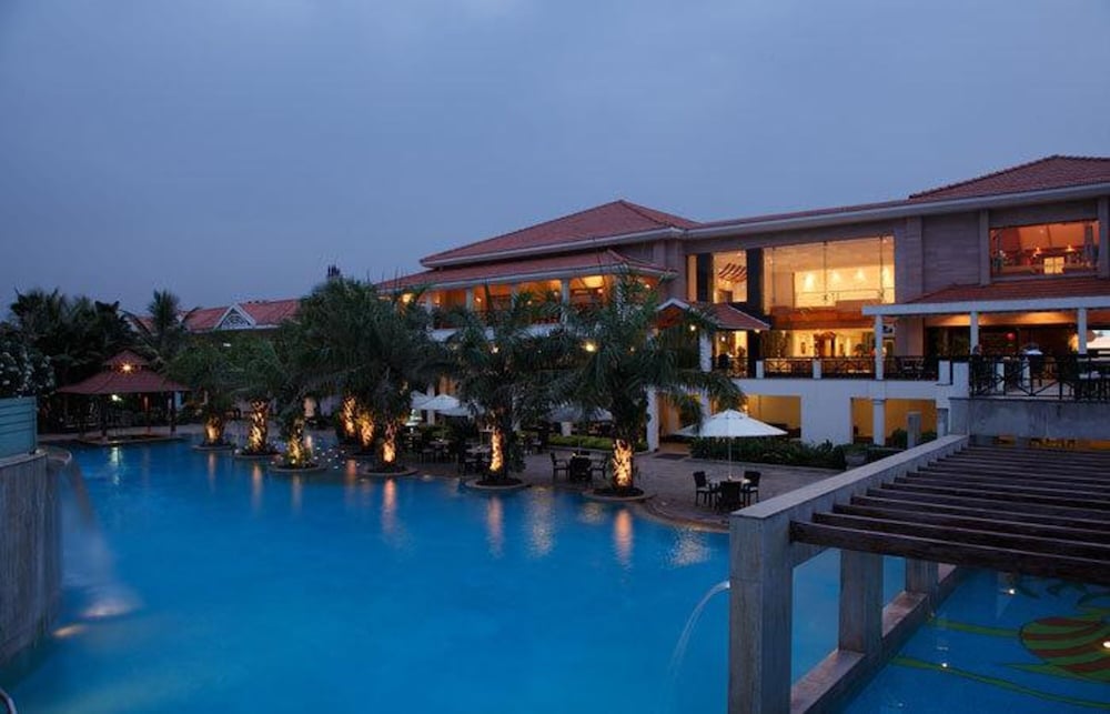 Palm Meadows Resort - last minute hotel in Bengaluru