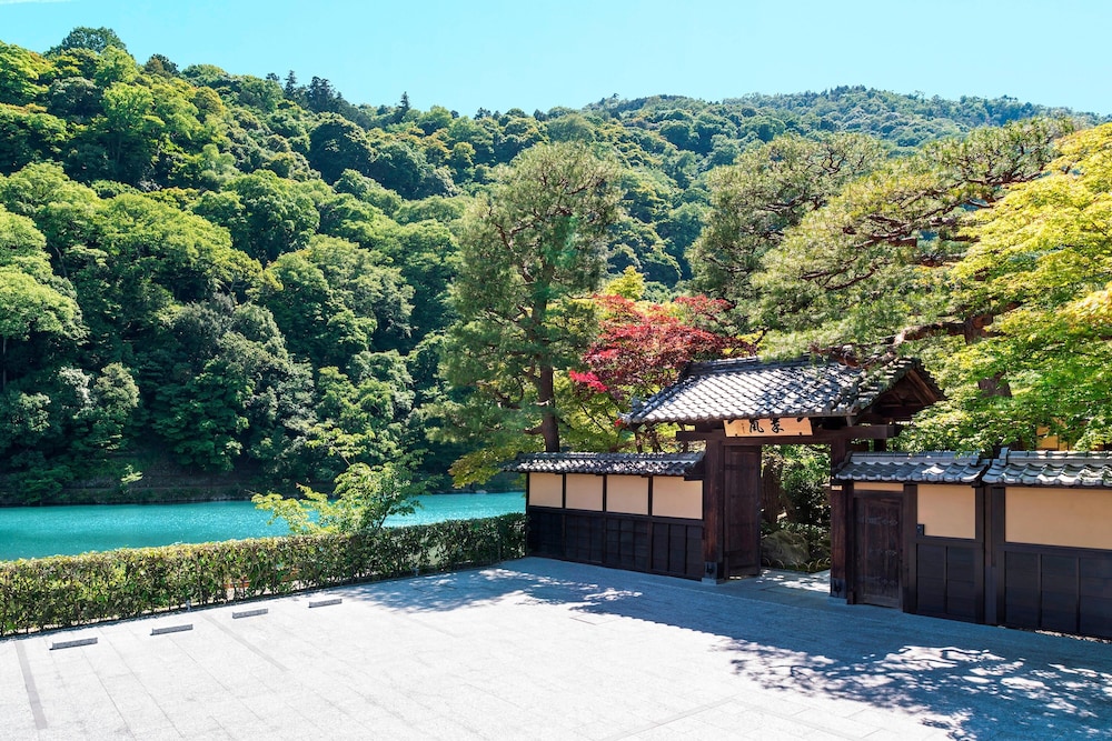 Suiran A Luxury Collection Hotel Kyoto — 5-Star Luxury Hotel in Kyoto, Japan