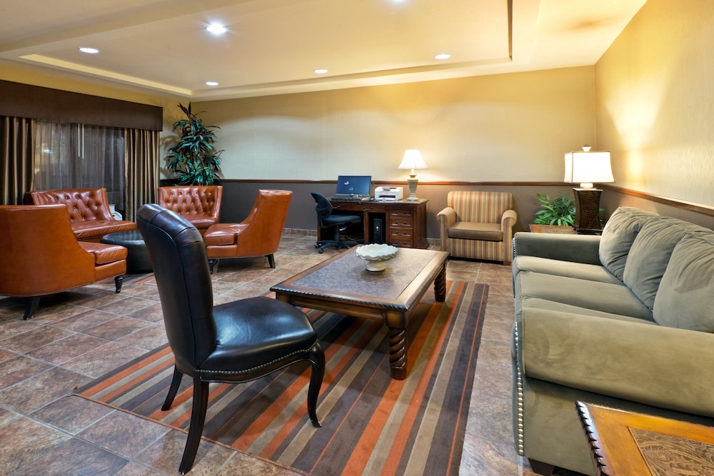 Holiday Inn Express Show Low by IHG - photo 36