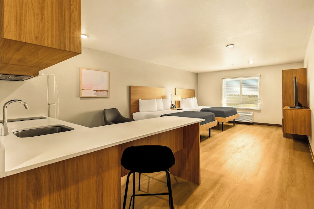 LivAway Suites SLC West Jordan - photo 8