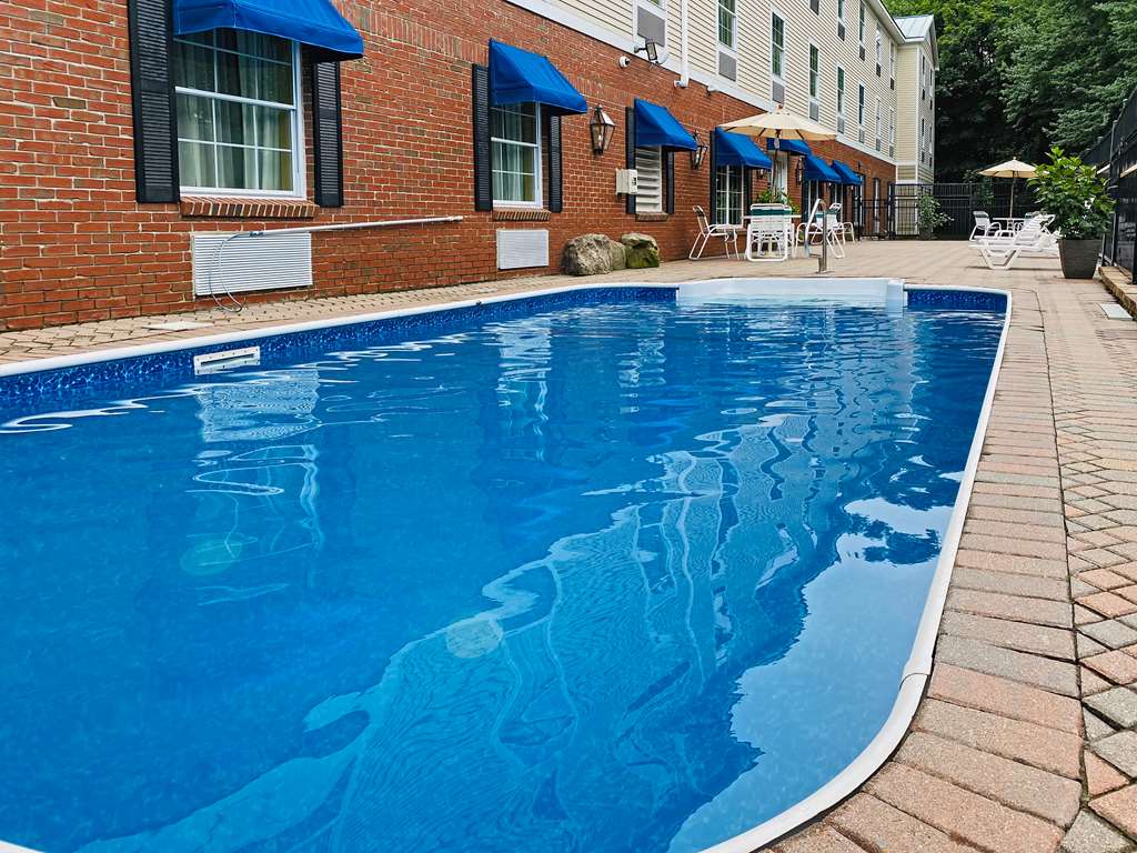 Comfort Inn & Suites Sturbridge Brimfield - photo 33