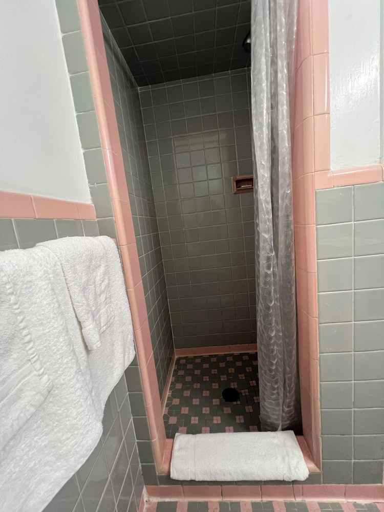 Cadet Motel - photo 36