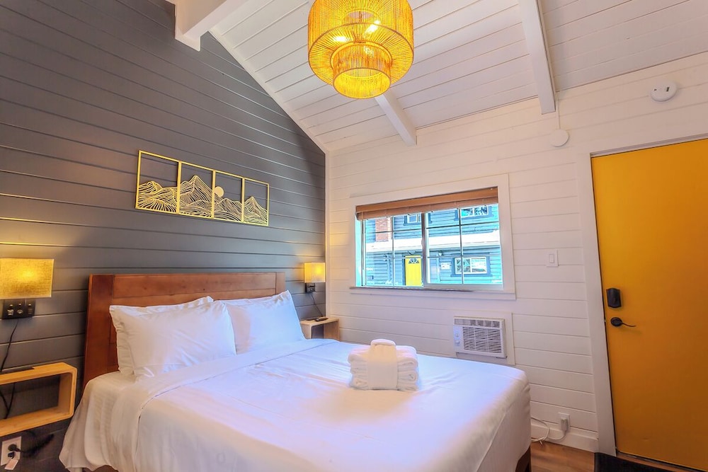 Tahoe Mountain inn - photo 55