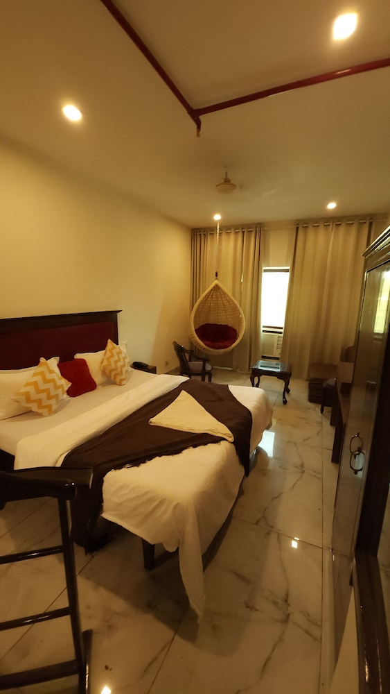 Hotel Multitech Premium in Chandigarh, India