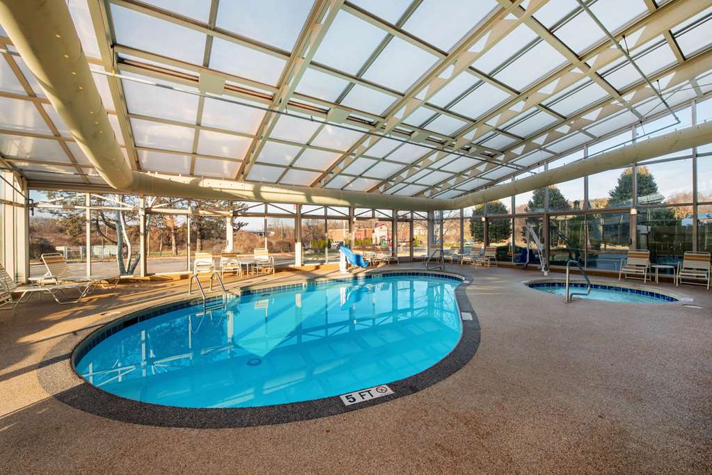 La Quinta Inn & Suites by Wyndham Mansfield OH - photo 12