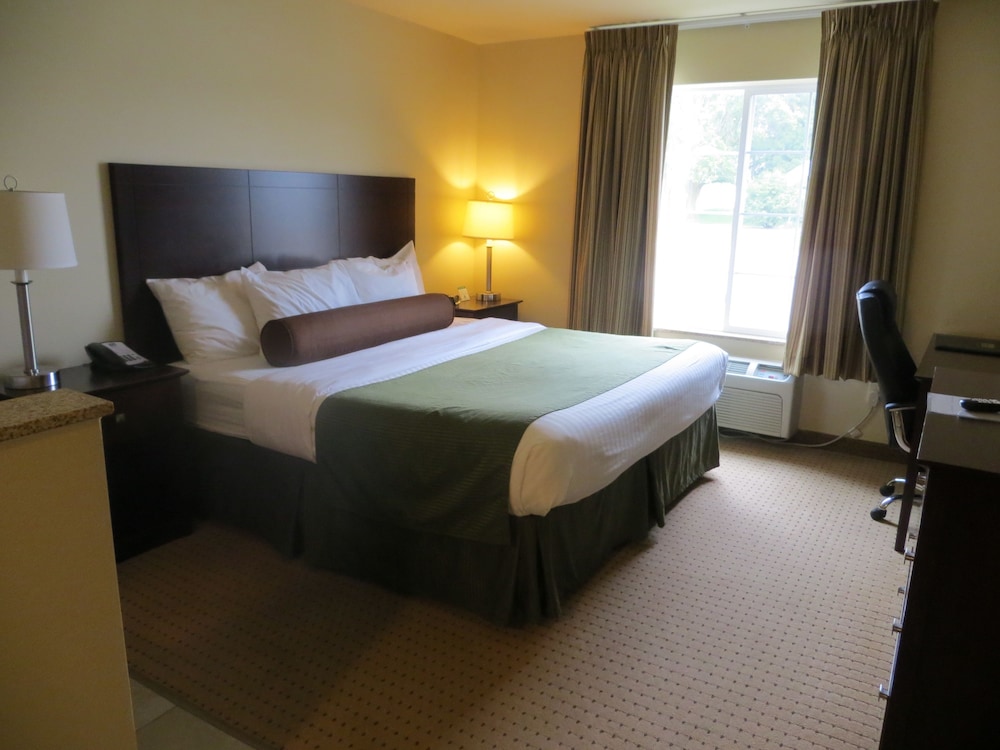 Cobblestone Inn & Suites Brillion - photo 6