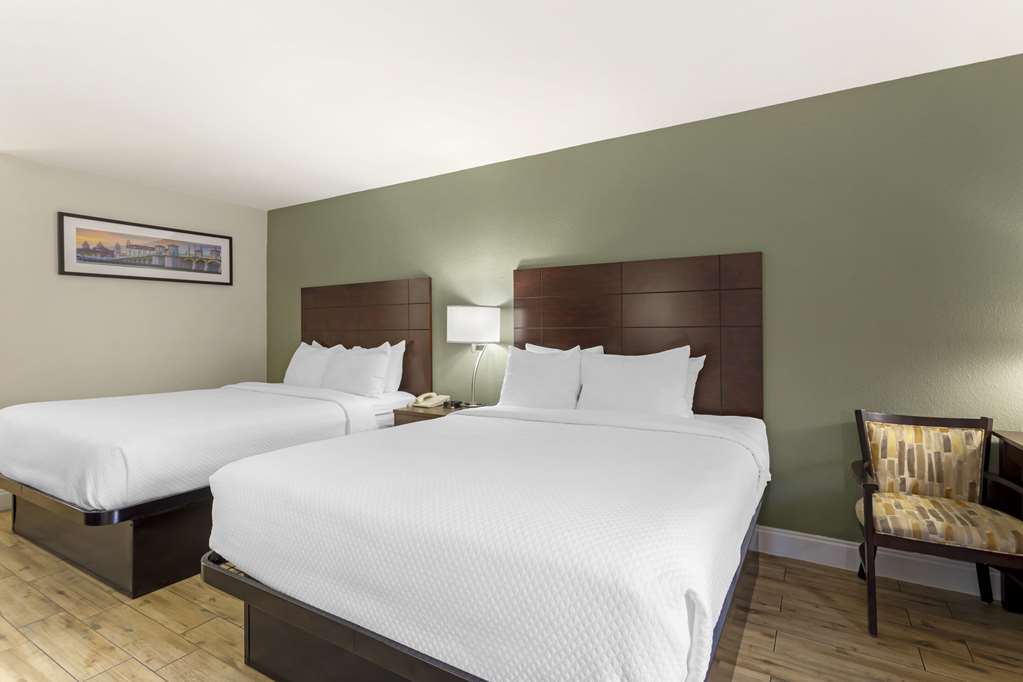 Quality Inn & Suites St Augustine Beach Area - photo 8