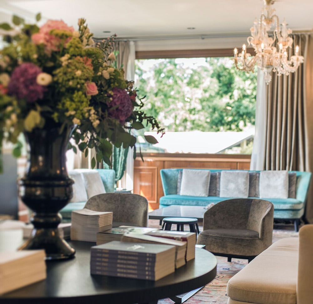 Relais Chateaux Da Vittorio — 5-Star Luxury Hotel in Brusaporto, Italy