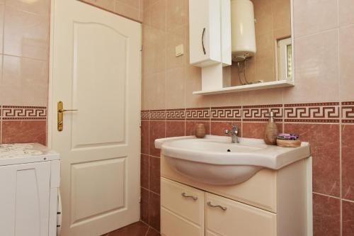 Apartments Topla — 4-Star Luxury Hotel in Herceg-Novi, Montenegro