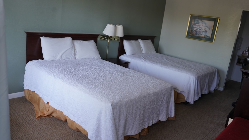Astoria Hotel Danville West - photo 6