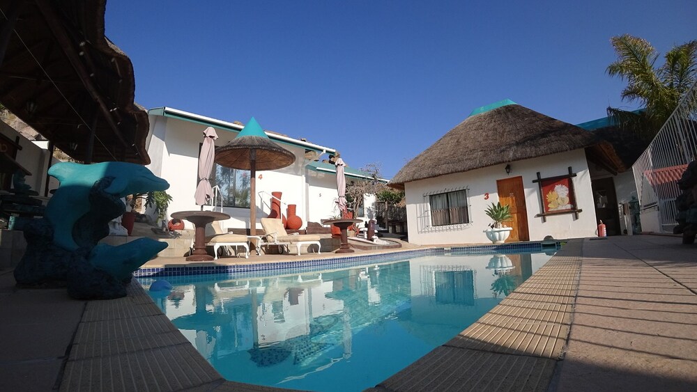 Blue Diamond Lodge — 4-Star Luxury Hotel in Springbok, South Africa